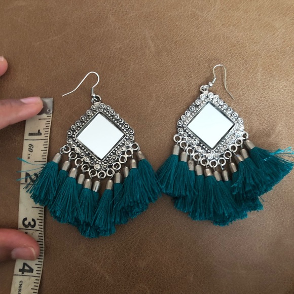 Mirror tassel earrings - Picture 3 of 4